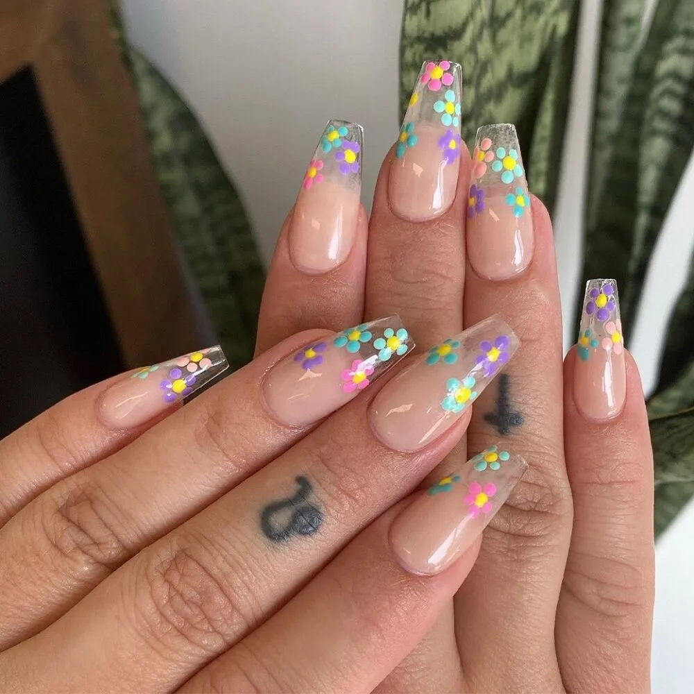 Clean Floral colors Fresh Bloom Nails 