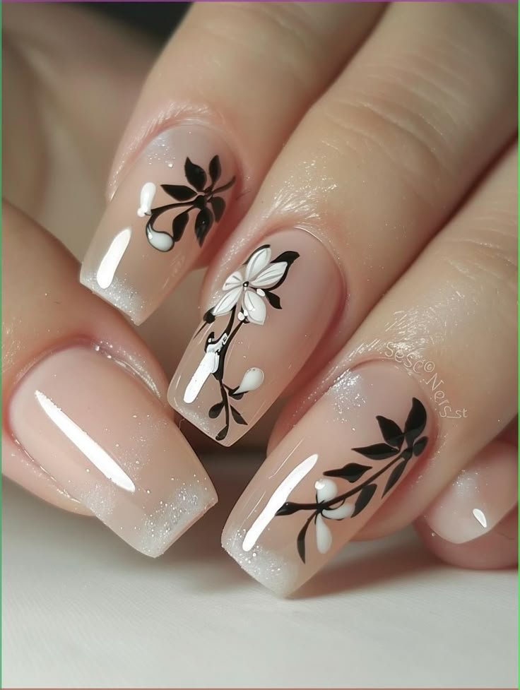 Clean Floral Design Design Coffin Nails