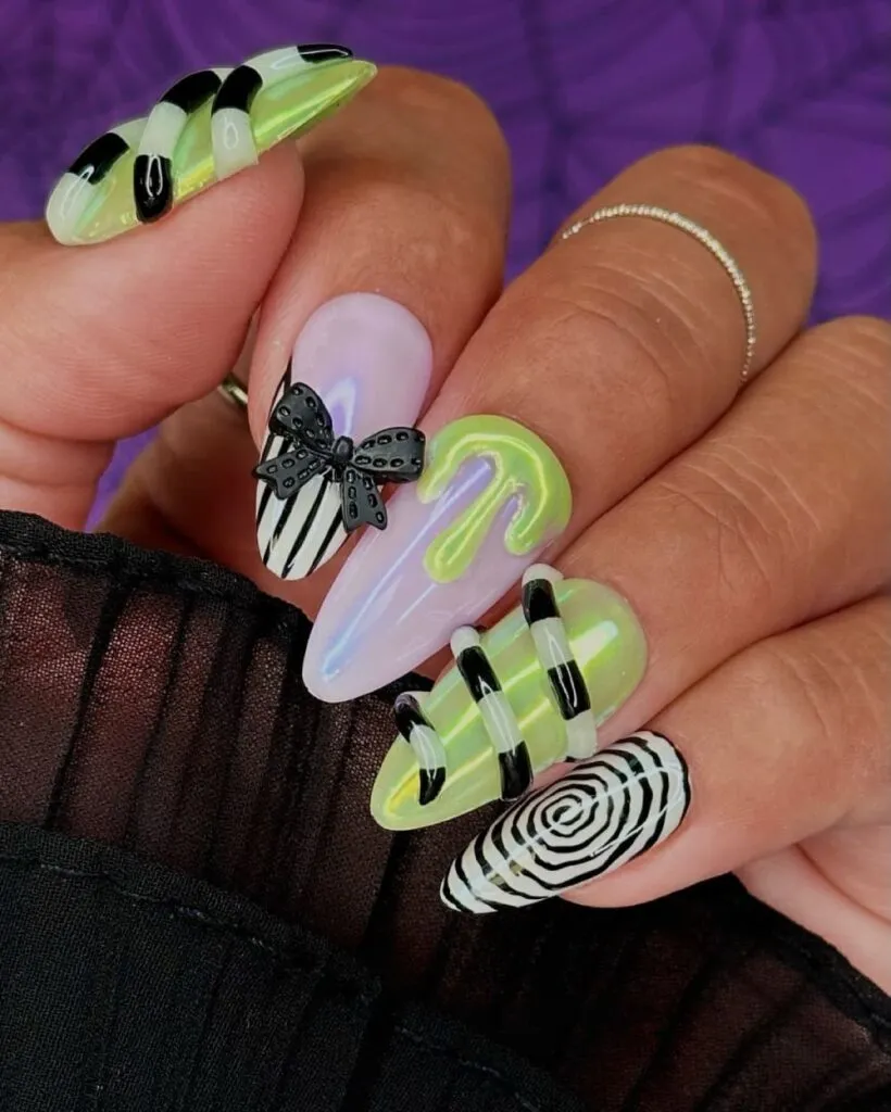 40 Spooky Creepy Halloween Nails Acrylic Design Manicure 14 40 Spooky Creepy Halloween Nails Acrylic Design Manicure