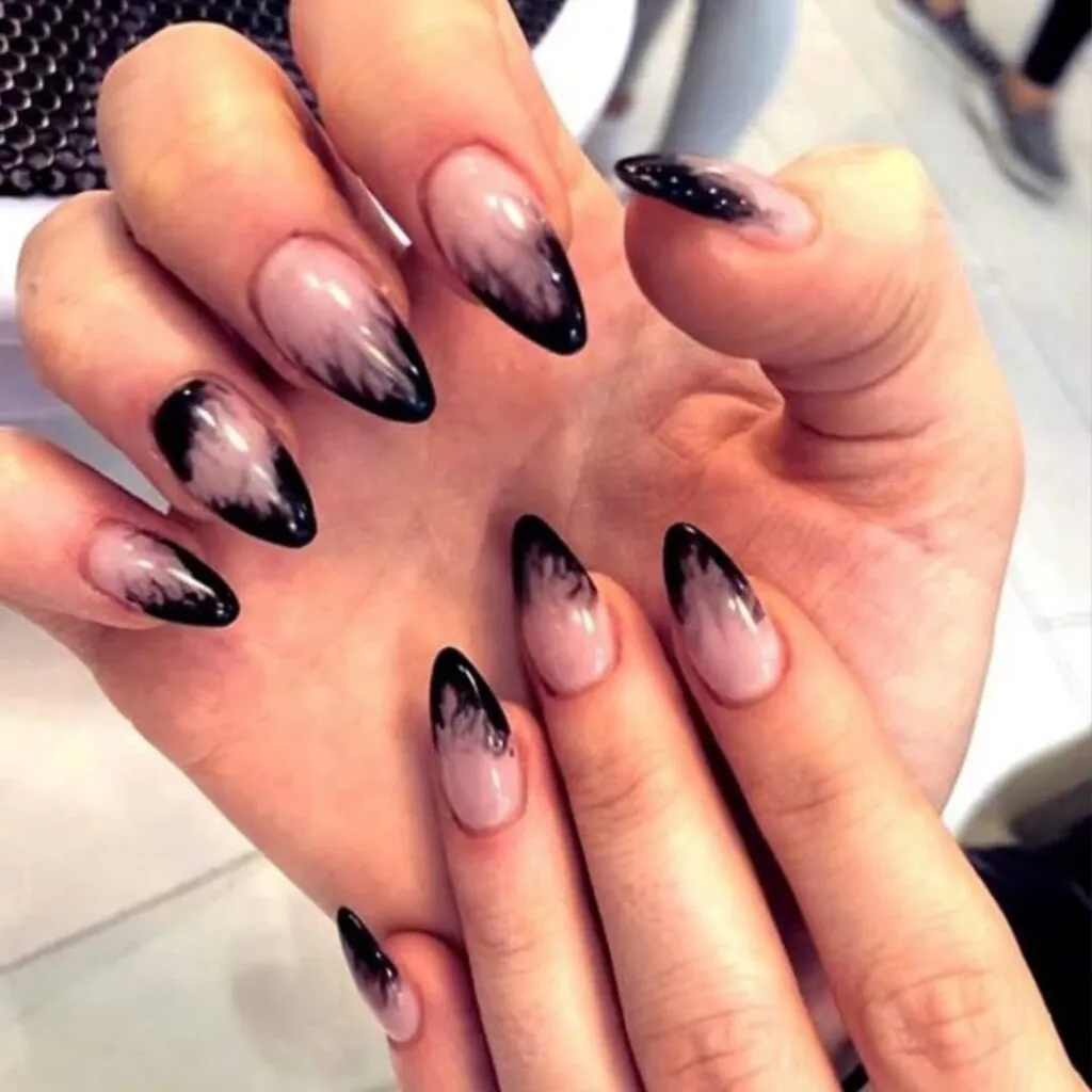 40 Spooky Creepy Halloween Nails Acrylic Design Manicure 27 40 Spooky Creepy Halloween Nails Acrylic Design Manicure