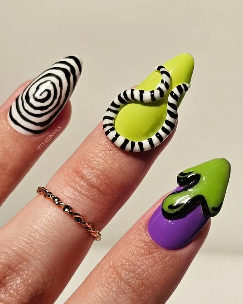 40 Spooky Creepy Halloween Nails Acrylic Design Manicure 30 40 Spooky Creepy Halloween Nails Acrylic Design Manicure