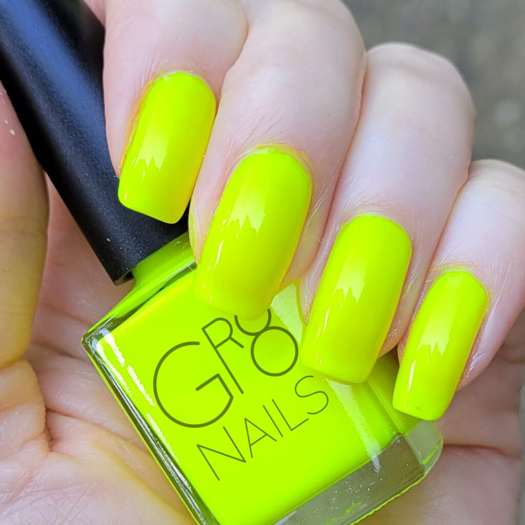 Lemon Green, yellow, spring look