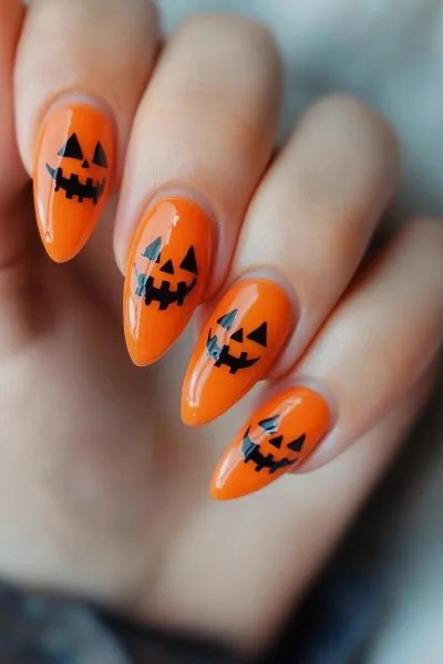 Stunning Fall Nail Art Designs to Try