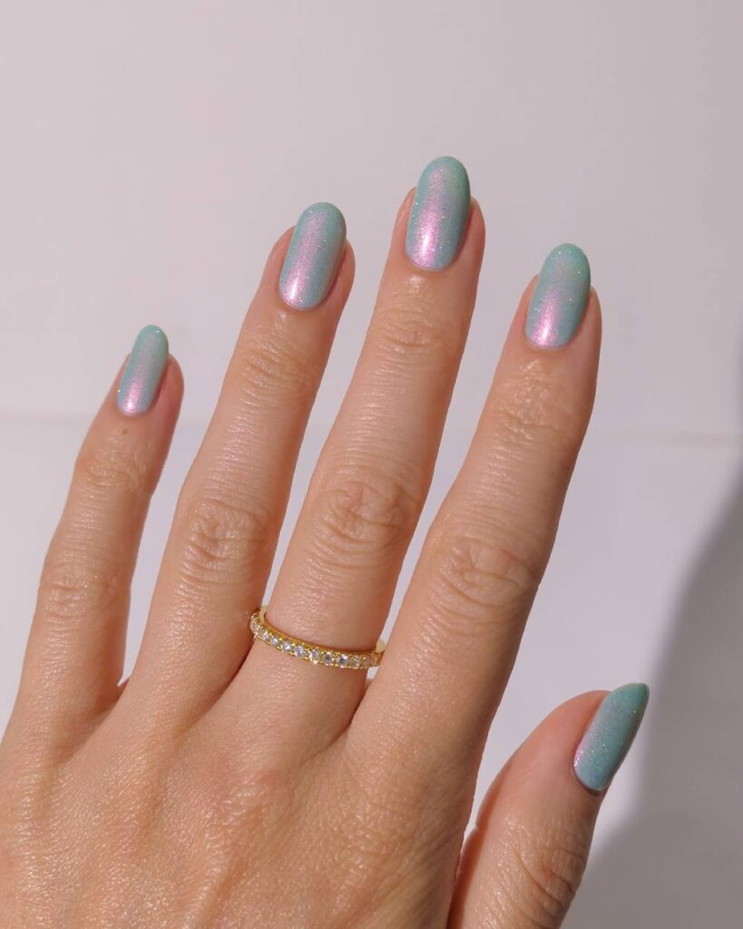 Gray and Pink Holographic design