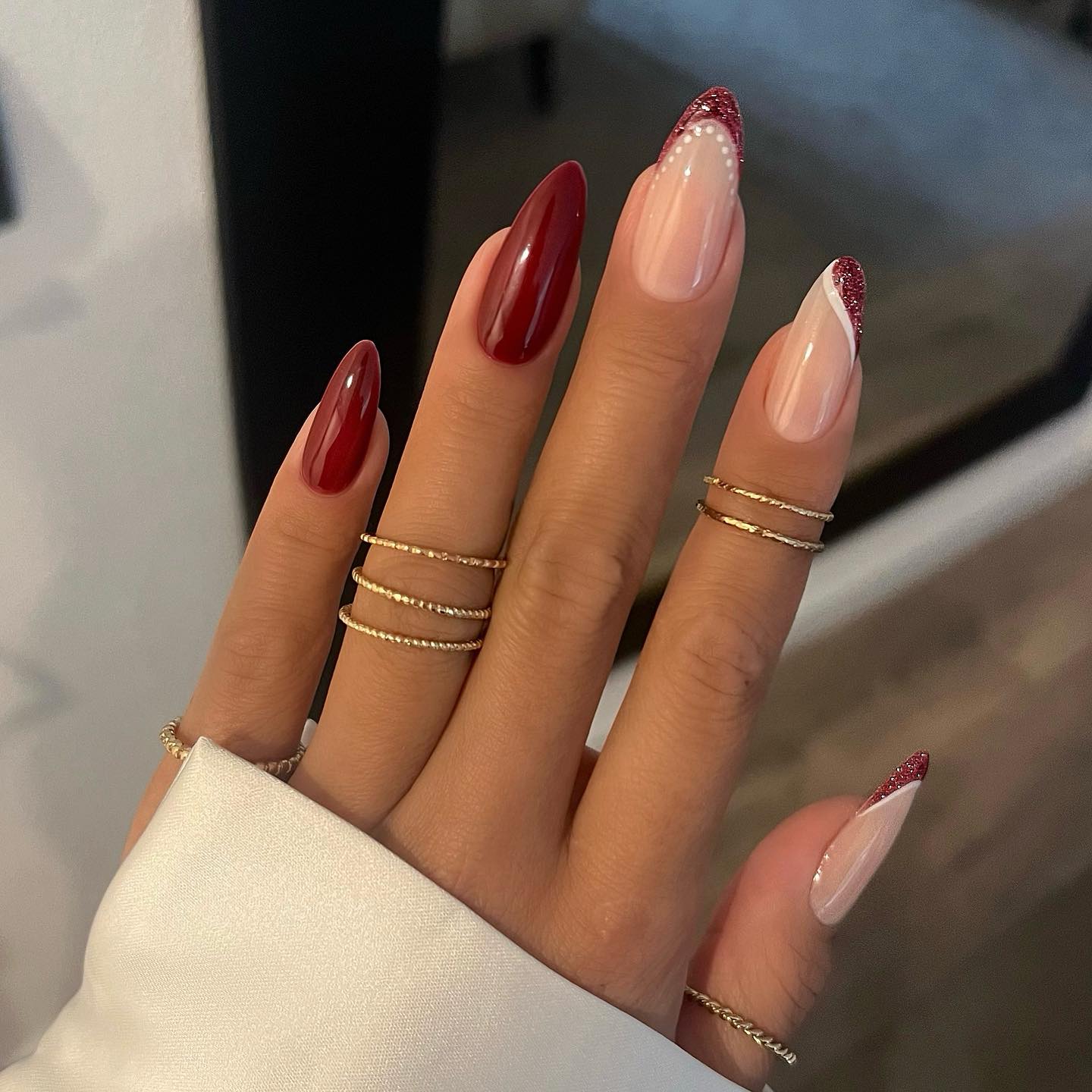 30 Top Red Christmas Nails for a Festive & Festive Manicure