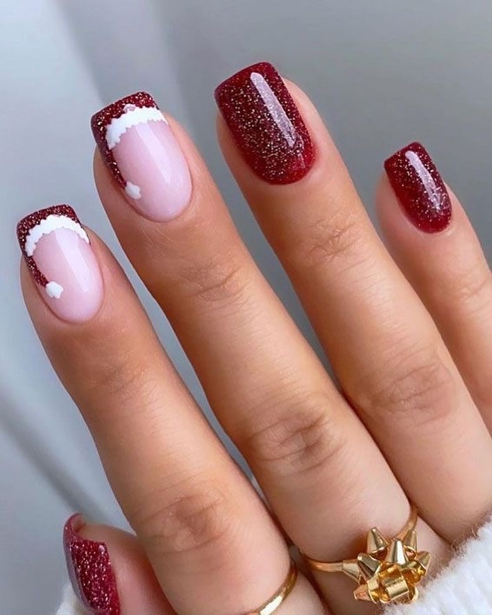 30 Top Red Christmas Nails for a Festive & Festive Manicure