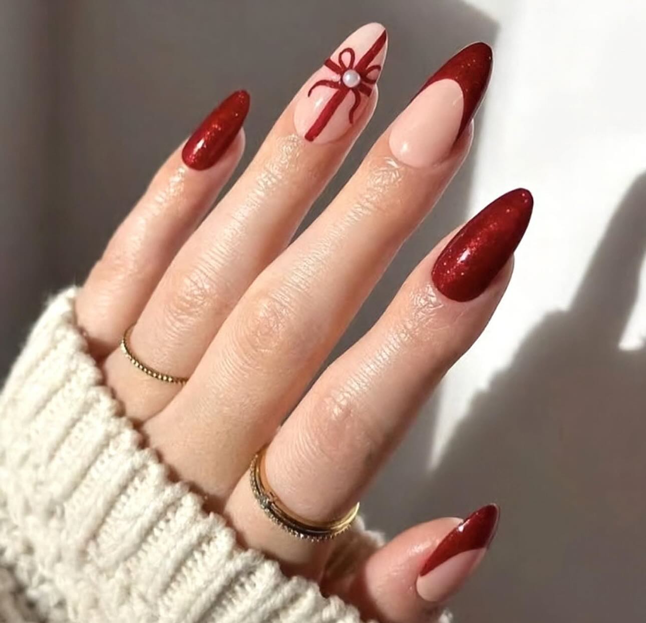 30 Top Red Christmas Nails for a Festive & Festive Manicure