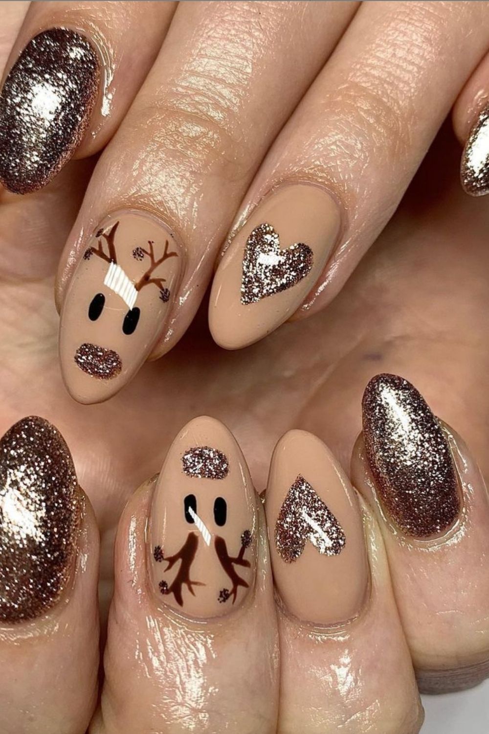 Gold Glitter Reindeer Nails