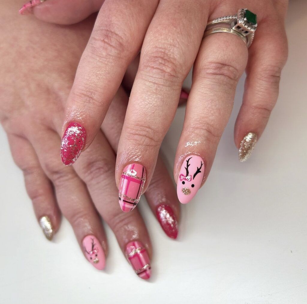 Plaid Reindeer Pink Nails