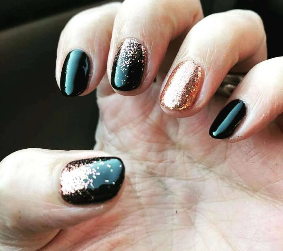 Black Ombre on Short Nails
