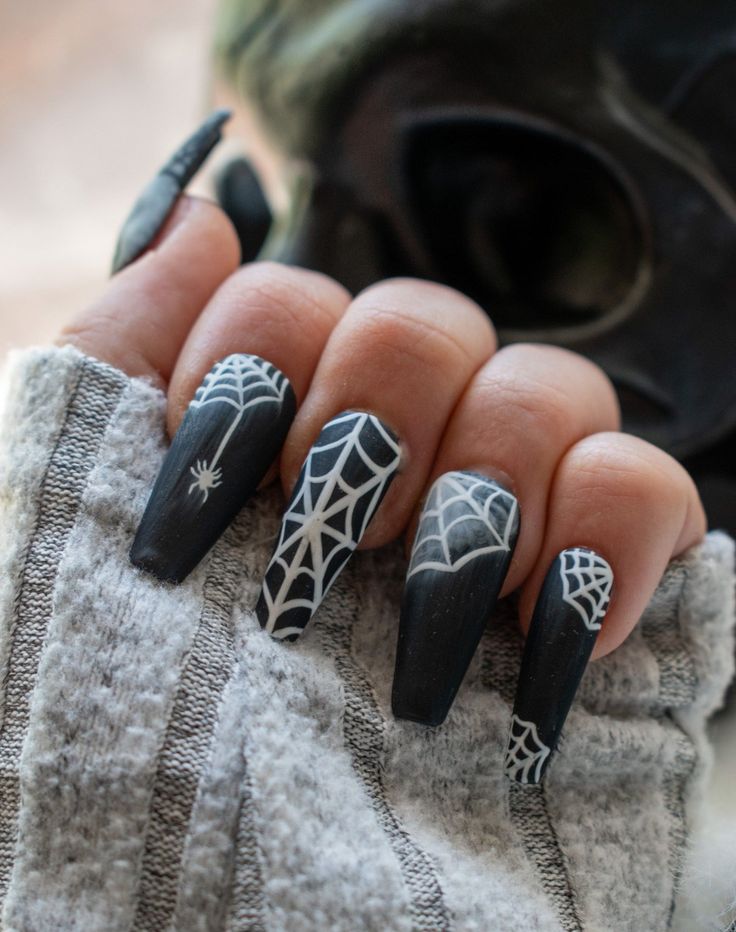 Black Halloween Nails