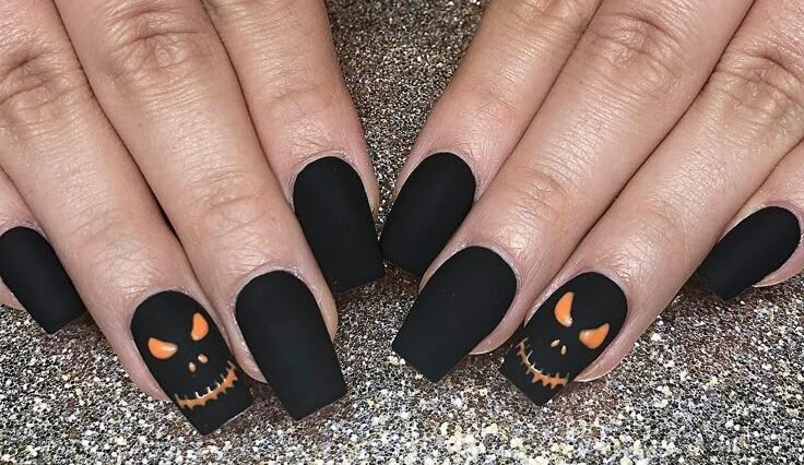 Black Halloween Nails