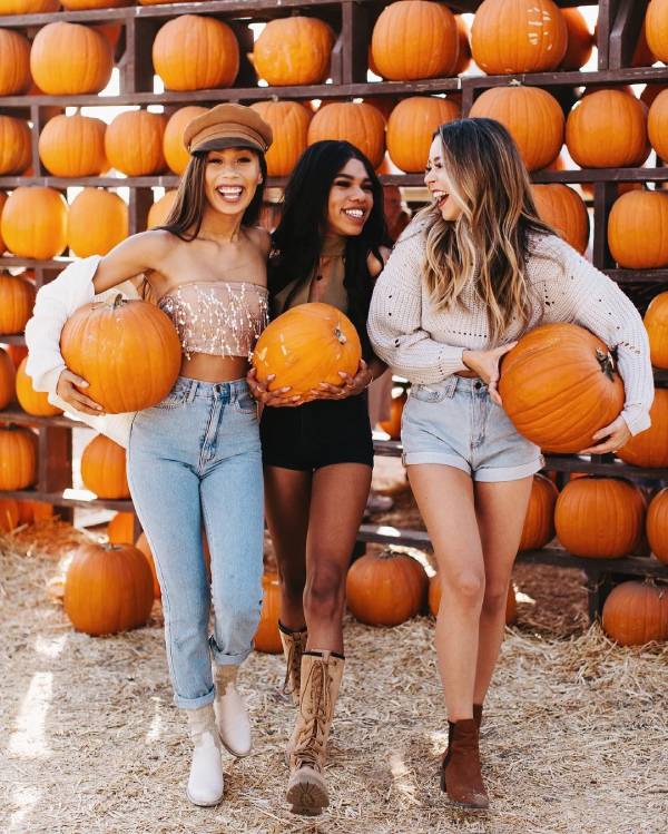 Cute Pumpkin Patch Outfit Ideas