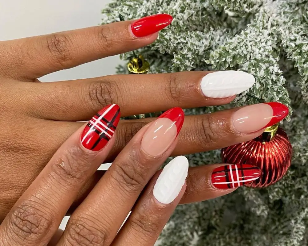 Red and White Christmas nails Design