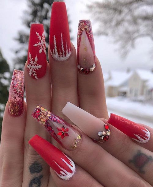 Red and White Christmas nails Design