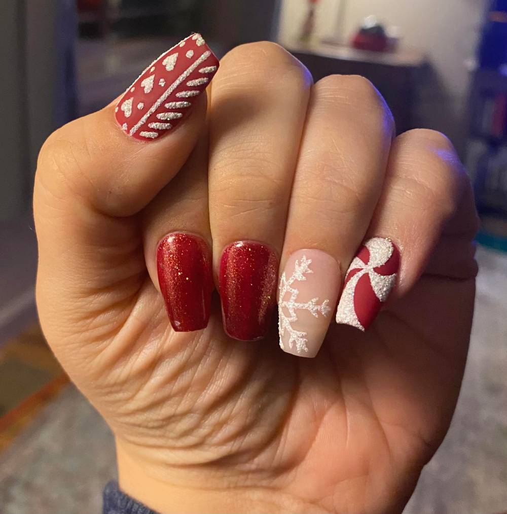 Red and White Christmas nails Design