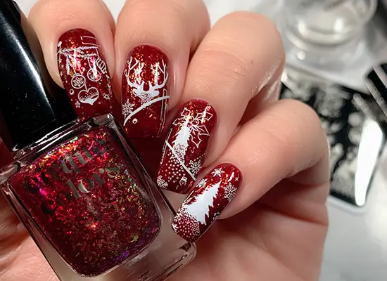 Red and White Christmas nails Design