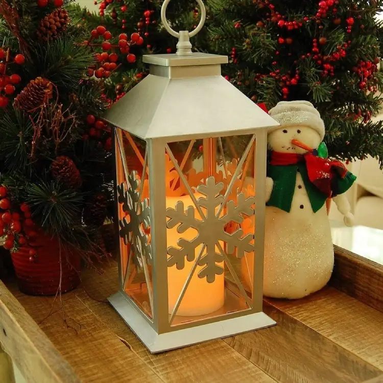 Snowflakes design candle Lantern battery Operated. 