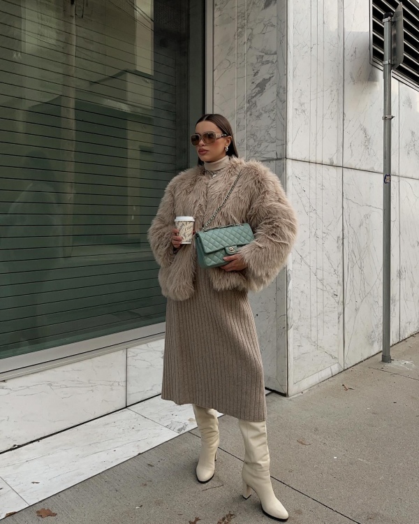 Fur jacket and long skirt with boots
