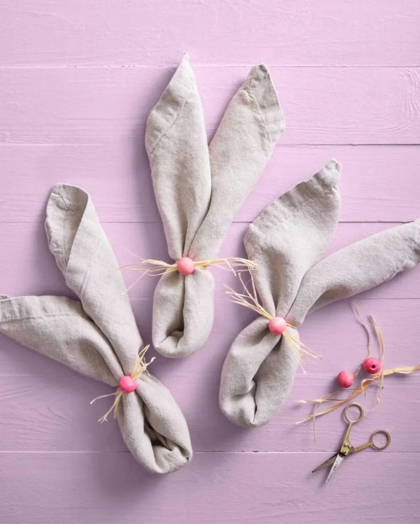 Easter Napkin Decor