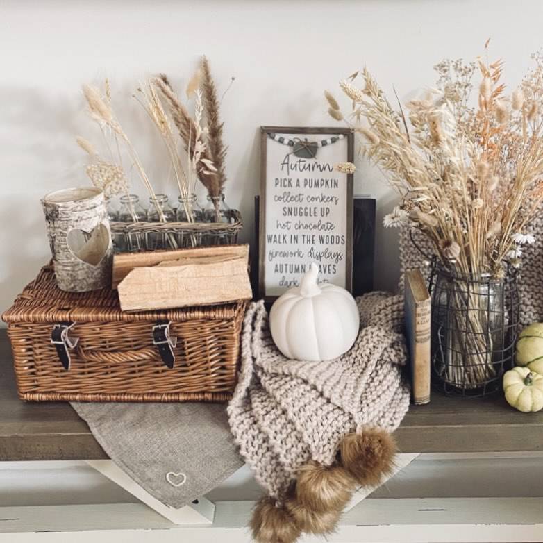 White Pumpkin with Wreath Decor