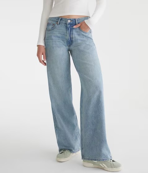 87012436 962 main Extra Baggy and Oversized Jeans Styles
