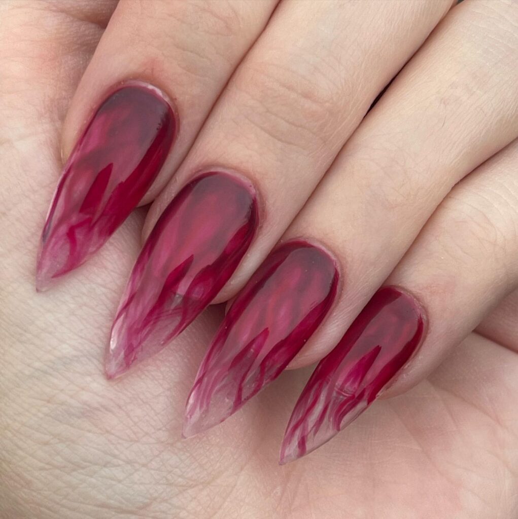 Smoky effect nails (blooming gel technique)